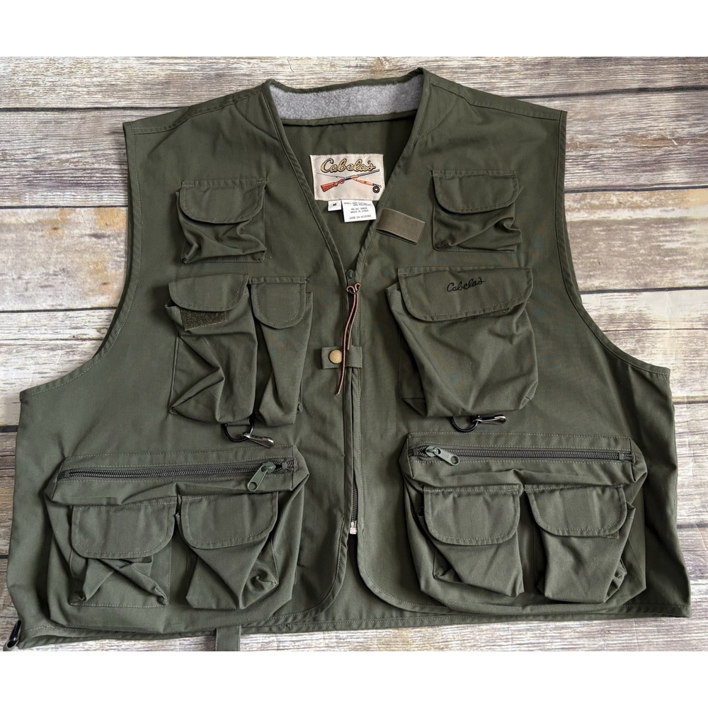 Mens M Cabela's Olive Green fishing/hunting Vest.